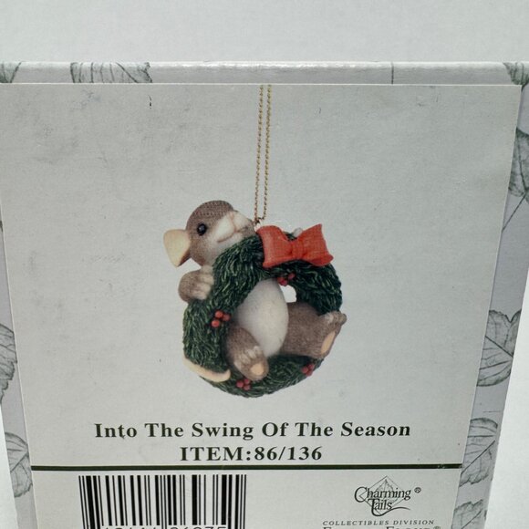 Fitz and Floyd Charming Tails Christmas Ornament Mouse Wreath - Picture 1 of 3